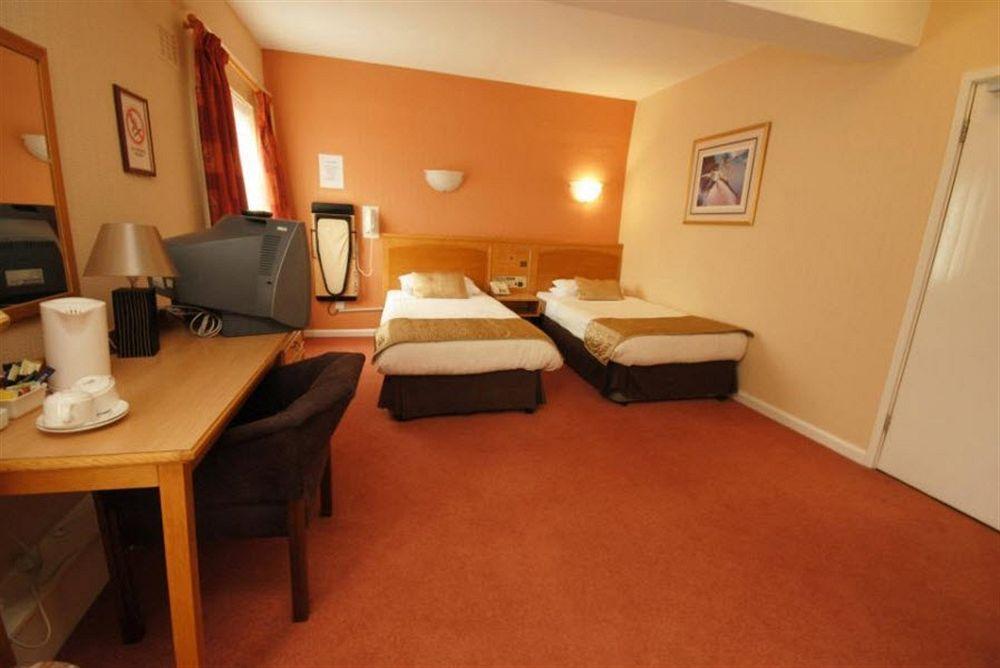 Alma Lodge Hotel Stockport Exterior photo
